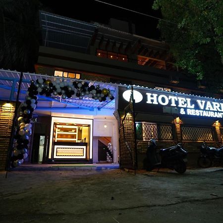Hotel Vardhan Сілвасса Екстер'єр фото